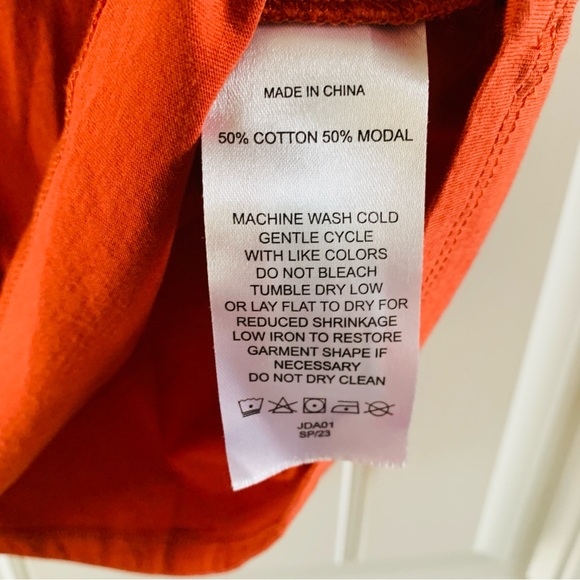 Quince Burnt Orange V Neck Basic Cotton Modal Blend Tee | Medium - Picture 3 of 4